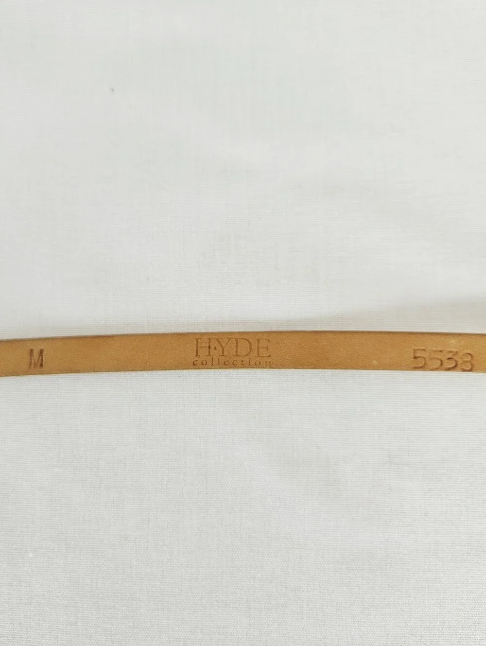 Hyde Collection Metallic Gold Leather Skinny Belt Silver Ring Medium